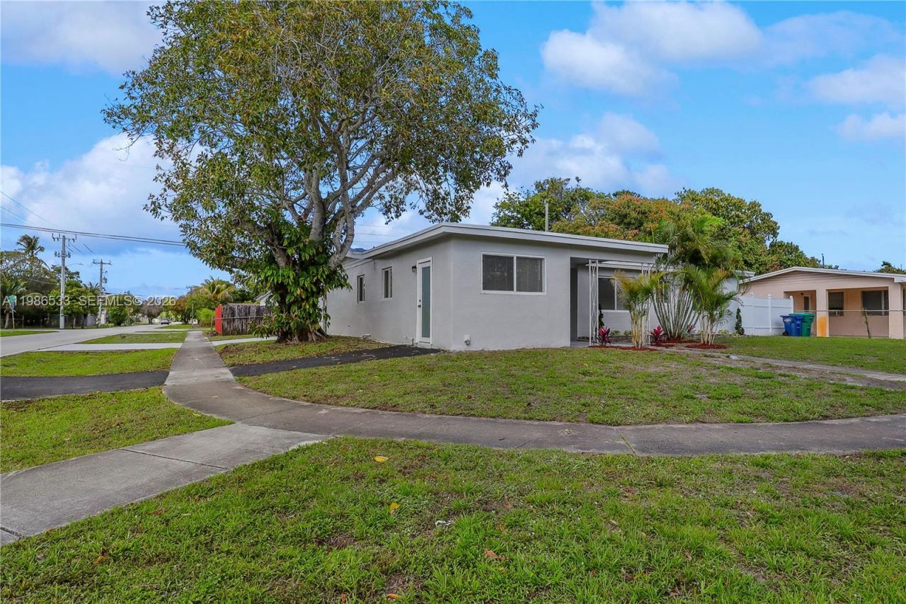4841 NW 12th Ct, Lauderhill, FL 33313 Photo