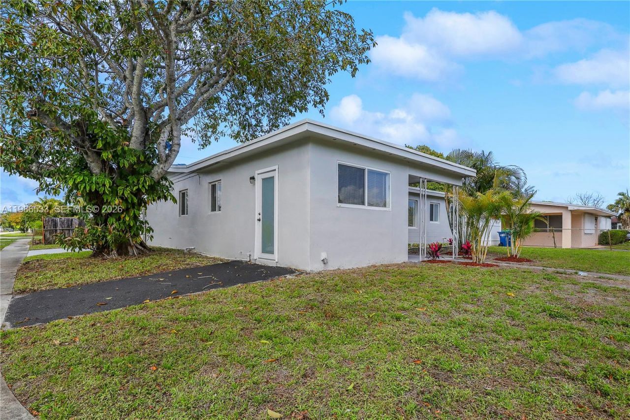 4841 NW 12th Ct, Lauderhill, FL 33313 Photo