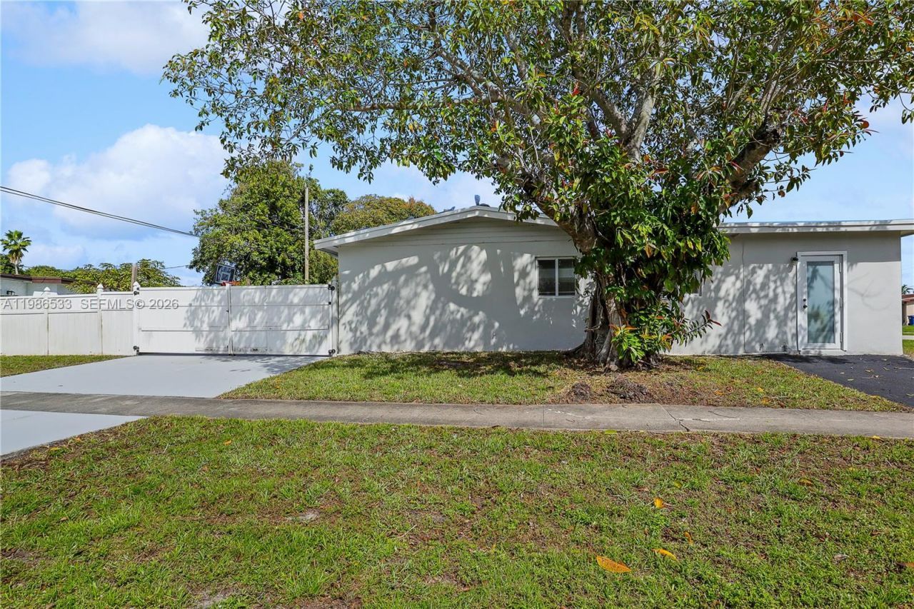 4841 NW 12th Ct, Lauderhill, FL 33313 Photo