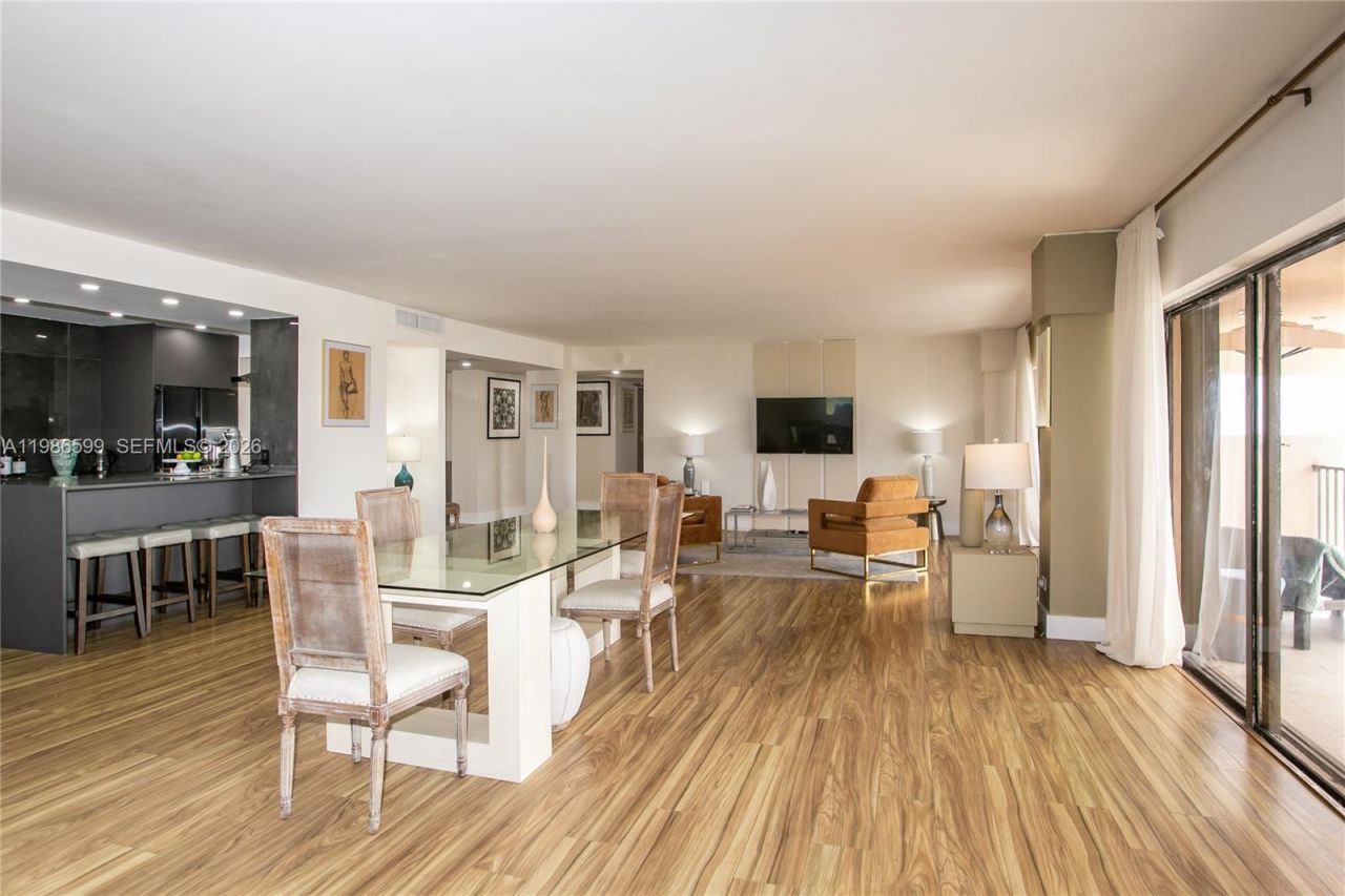 1800 NE 114th St, Unit 2309, Miami, FL 33181 Photo