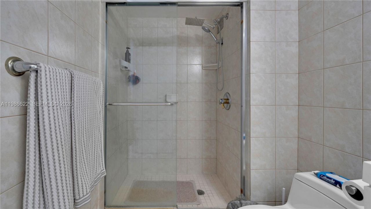 18041 Biscayne Blvd, Unit 202, Aventura, FL 33160 Photo