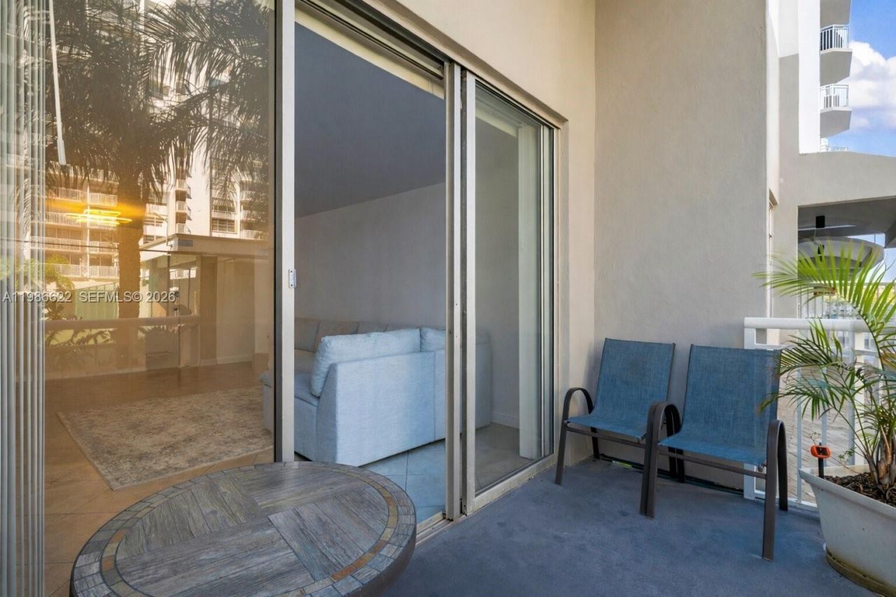 18041 Biscayne Blvd, Unit 202, Aventura, FL 33160 Photo