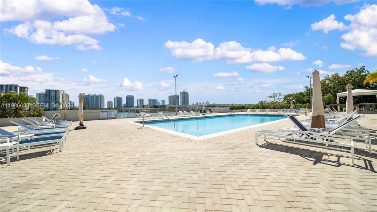 18041 Biscayne Blvd, Unit 202, Aventura, FL 33160 Photo