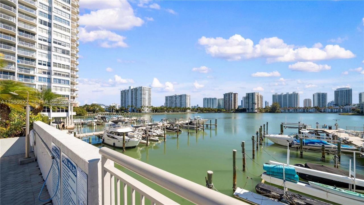 18041 Biscayne Blvd, Unit 202, Aventura, FL 33160 Photo