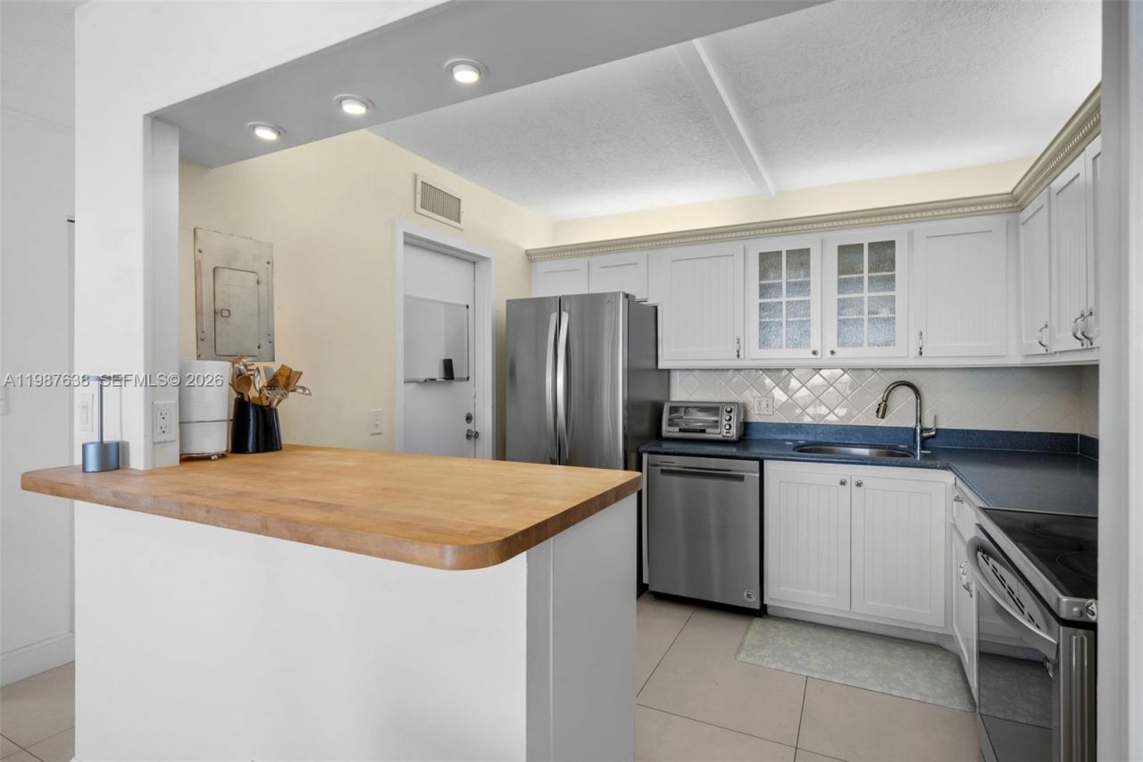 2201 S Ocean Dr, Unit 1102, Hollywood, FL 33019 Photo