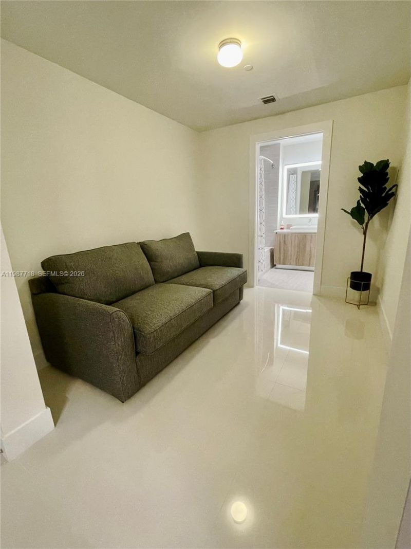 2960 NE 207th, Unit 707, Aventura, FL 33180 Photo