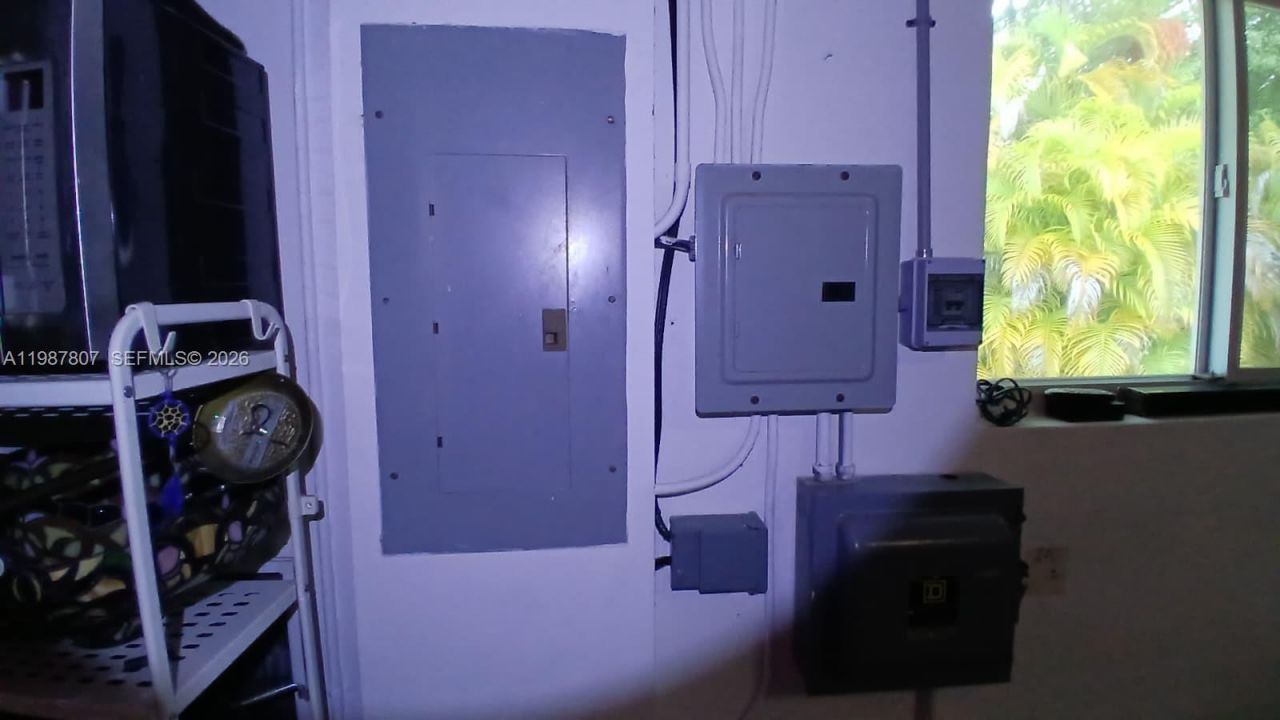 6421 SW 56th St, South Miami, FL 33155 Photo