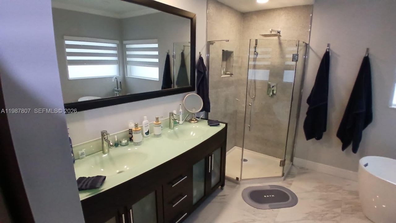 6421 SW 56th St, South Miami, FL 33155 Photo