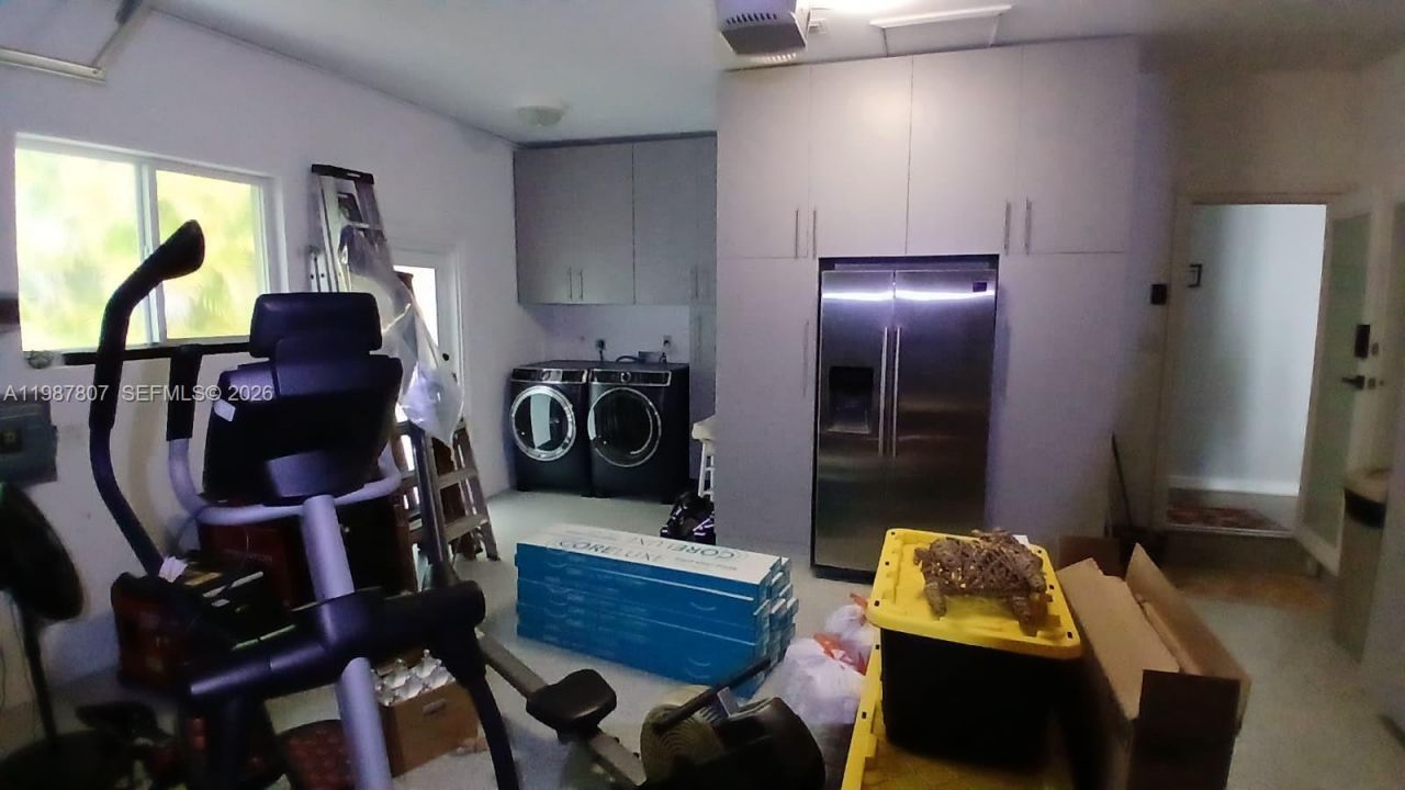 6421 SW 56th St, South Miami, FL 33155 Photo