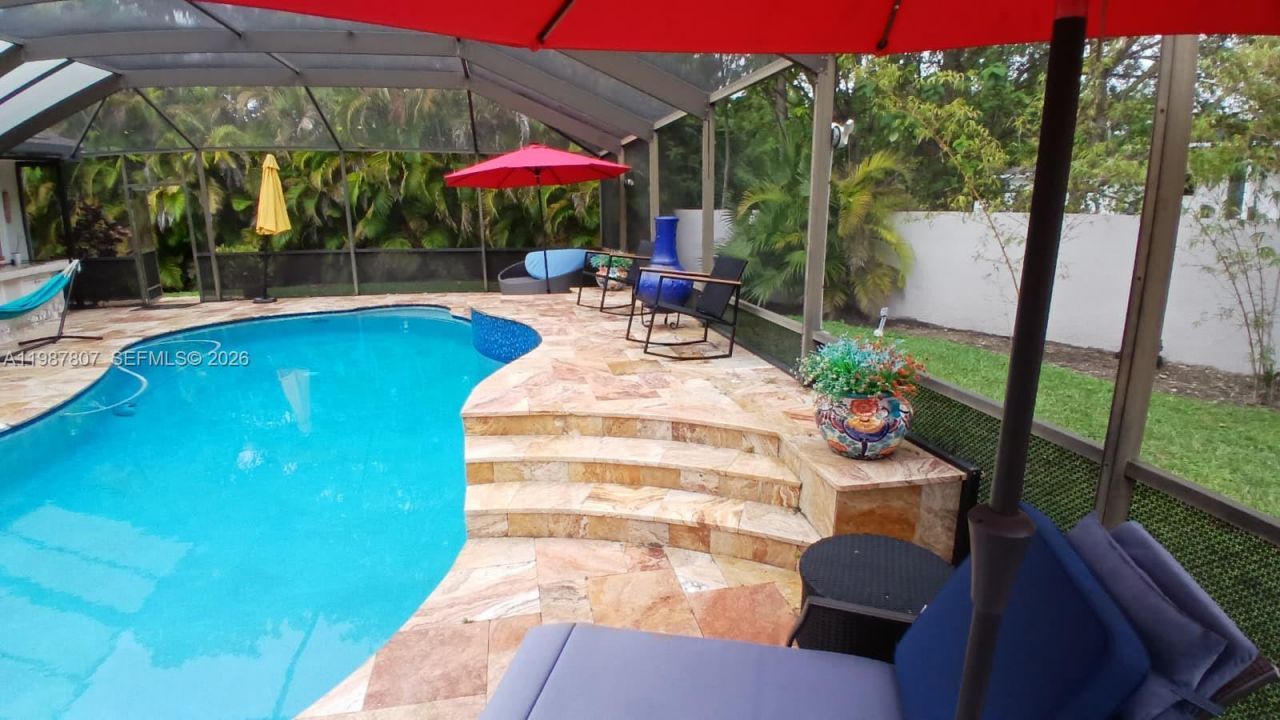 6421 SW 56th St, South Miami, FL 33155 Photo