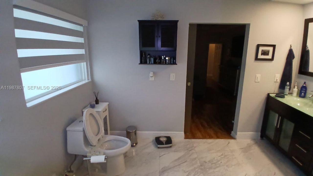 6421 SW 56th St, South Miami, FL 33155 Photo