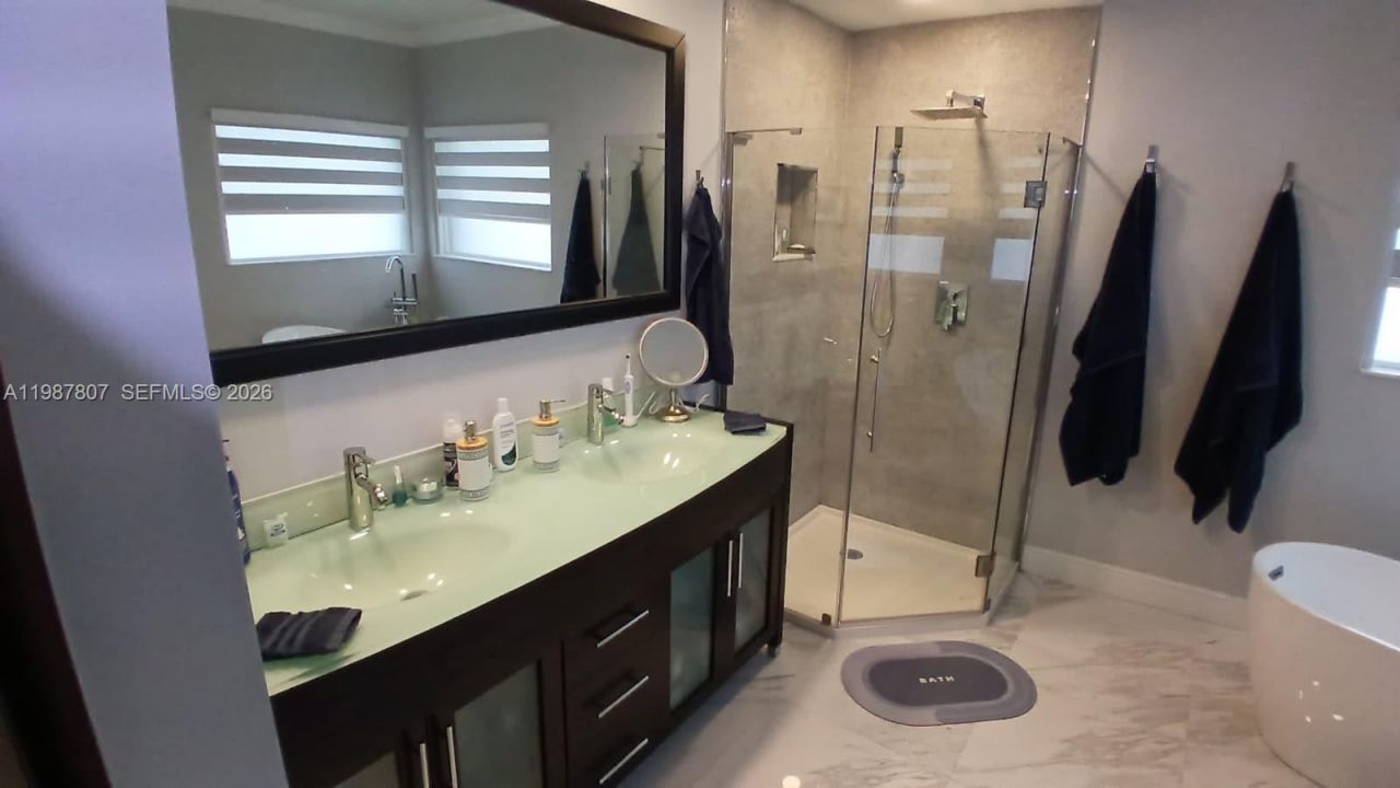 6421 SW 56th St, South Miami, FL 33155 Photo