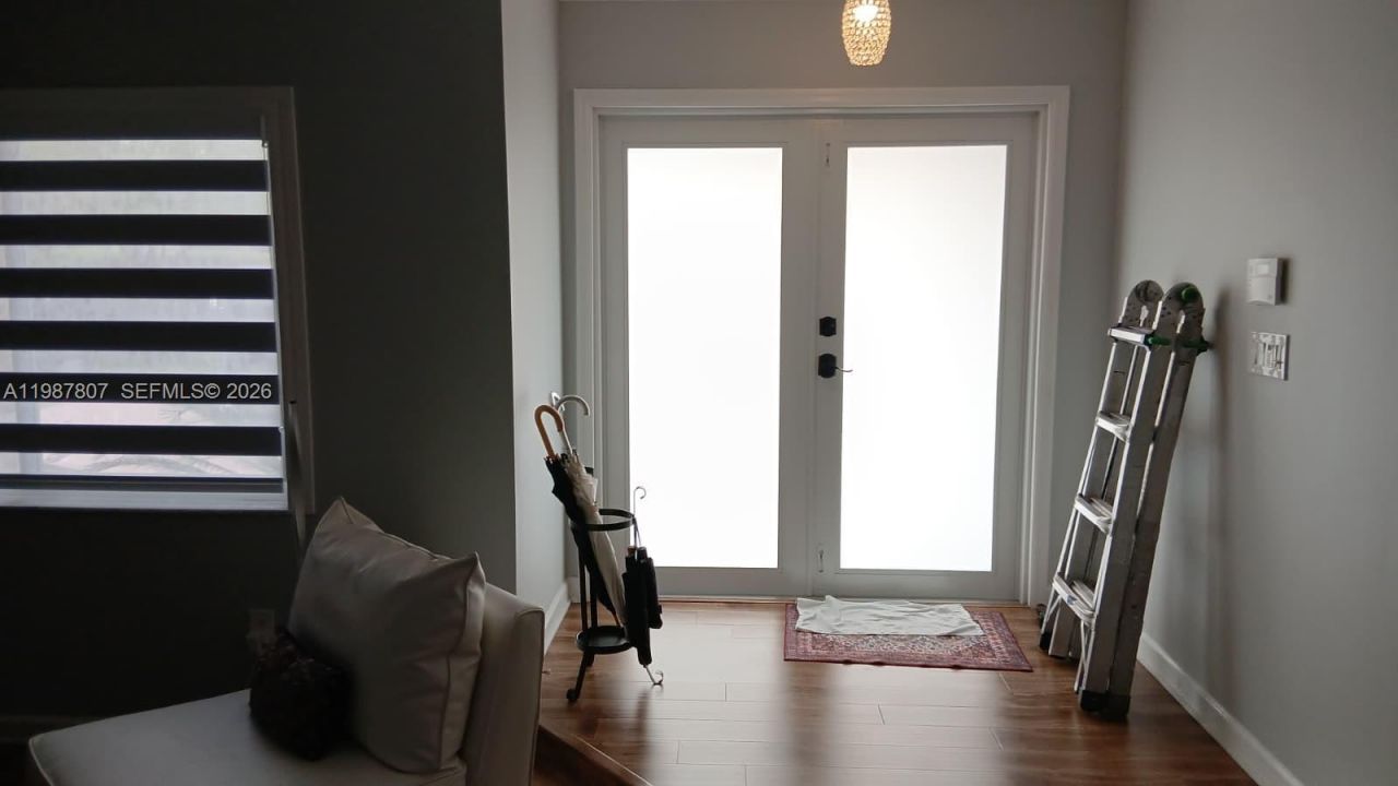 6421 SW 56th St, South Miami, FL 33155 Photo