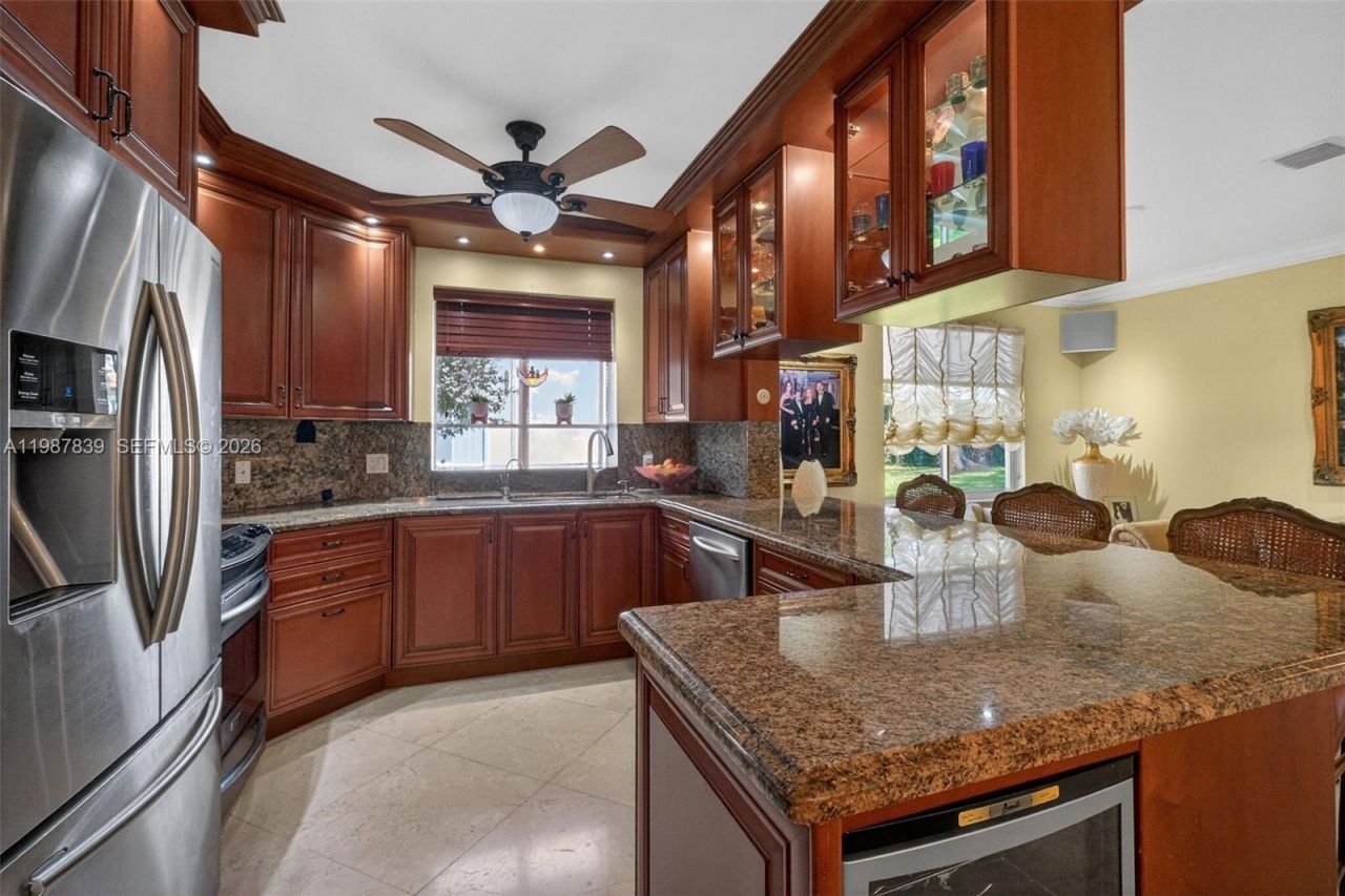 21391 Marina Cove Circle, Unit K11, Aventura, FL 33180 Photo