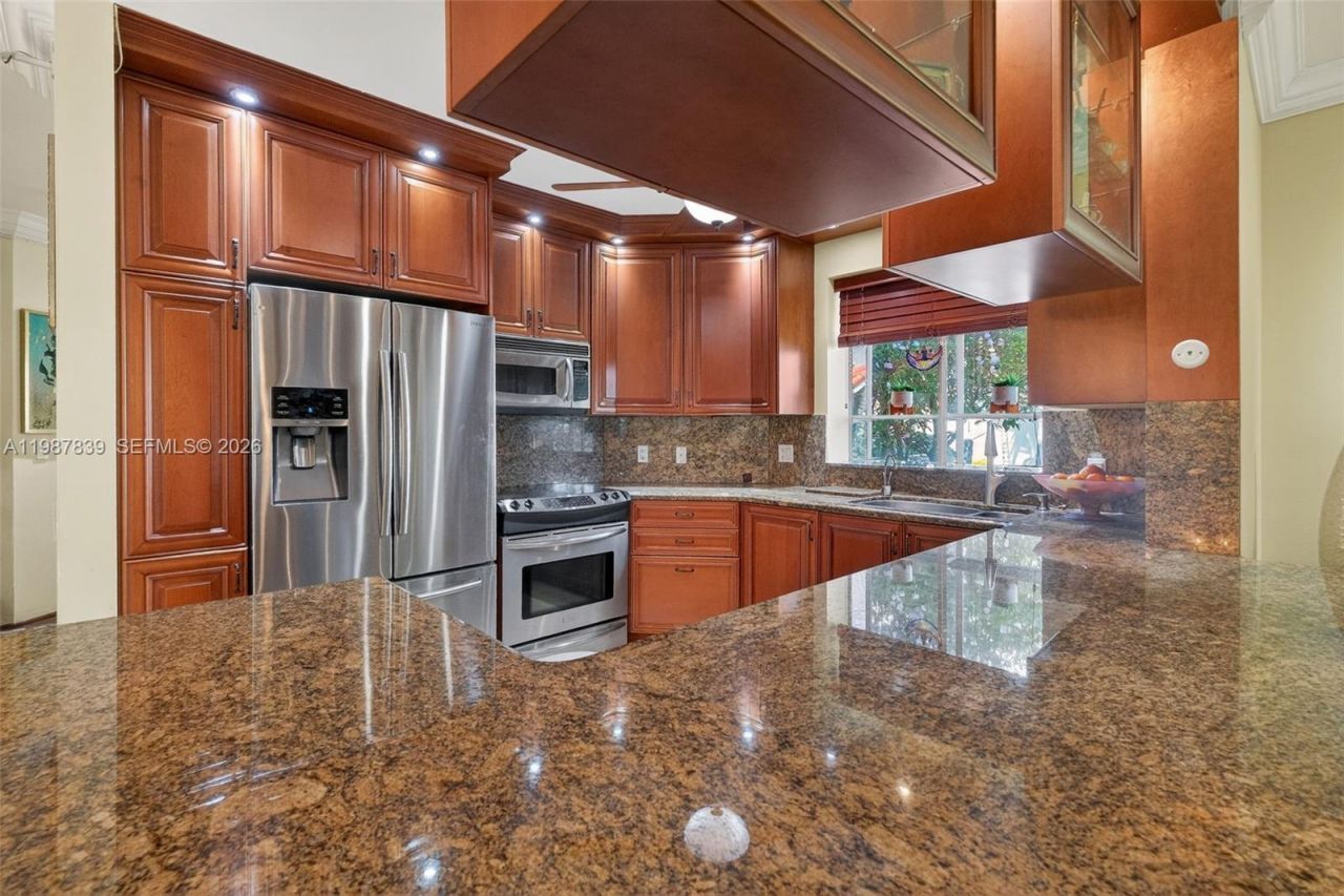 21391 Marina Cove Circle, Unit K11, Aventura, FL 33180 Photo