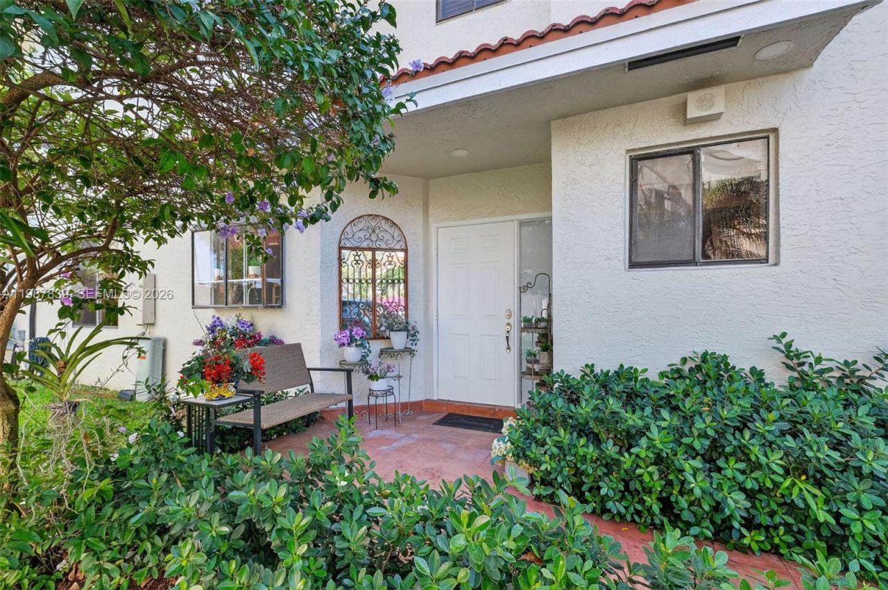 21391 Marina Cove Circle, Unit K11, Aventura, FL 33180 Photo