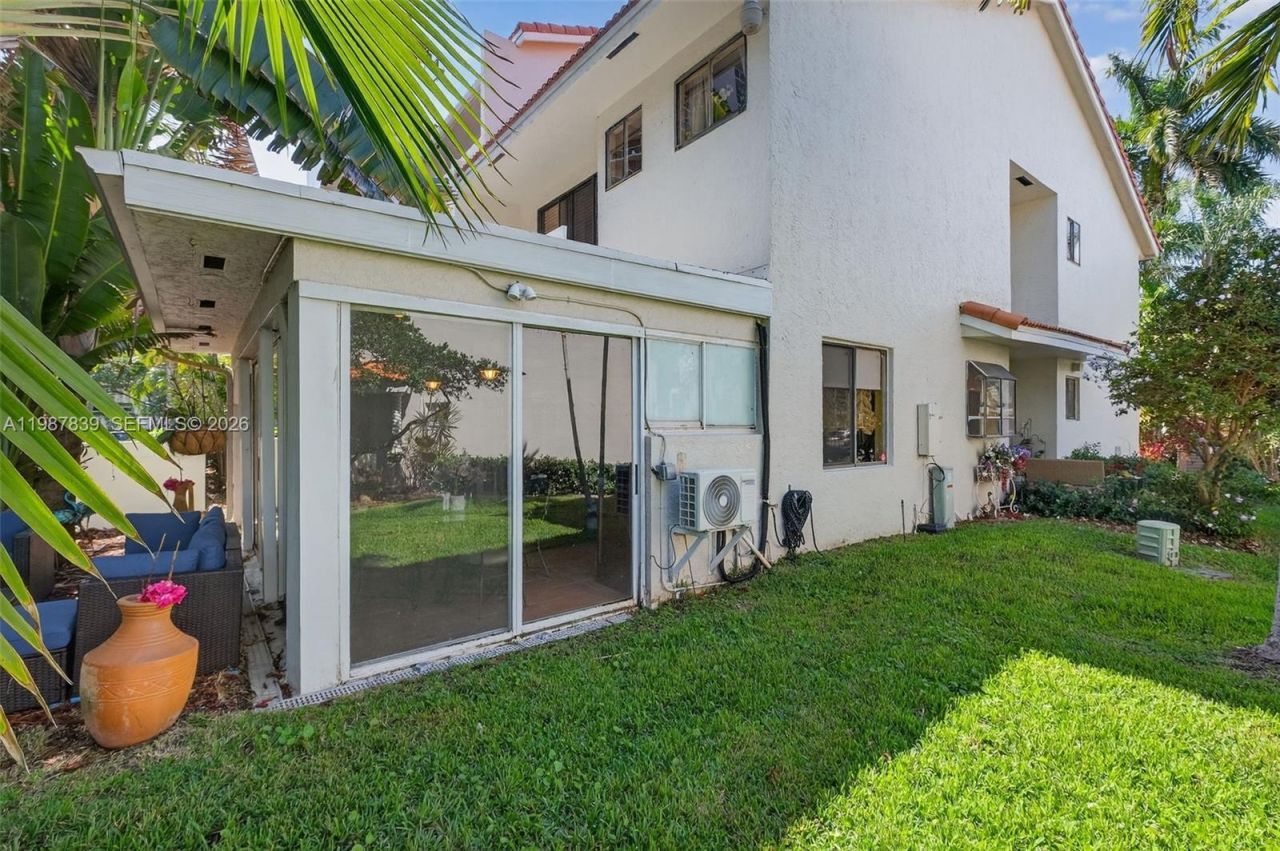 21391 Marina Cove Circle, Unit K11, Aventura, FL 33180 Photo