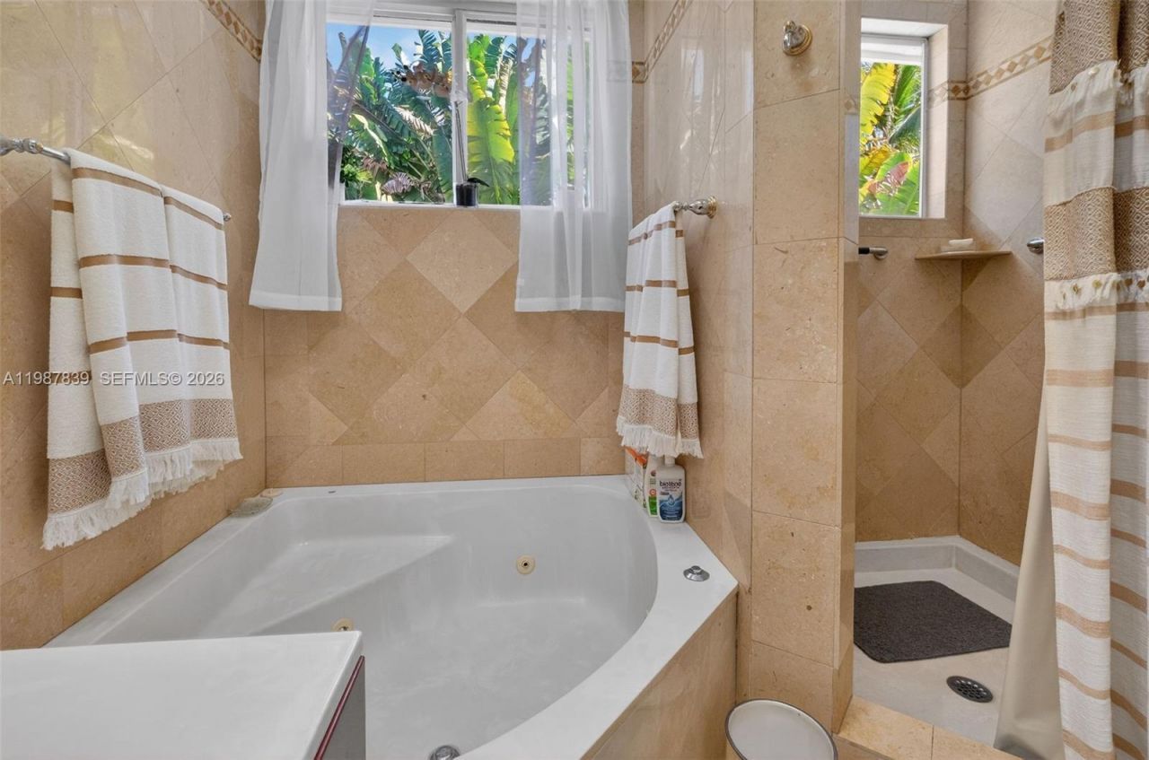 21391 Marina Cove Circle, Unit K11, Aventura, FL 33180 Photo