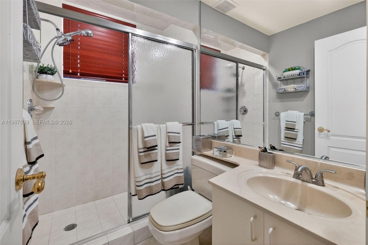 21391 Marina Cove Circle, Unit K11, Aventura, FL 33180 Photo