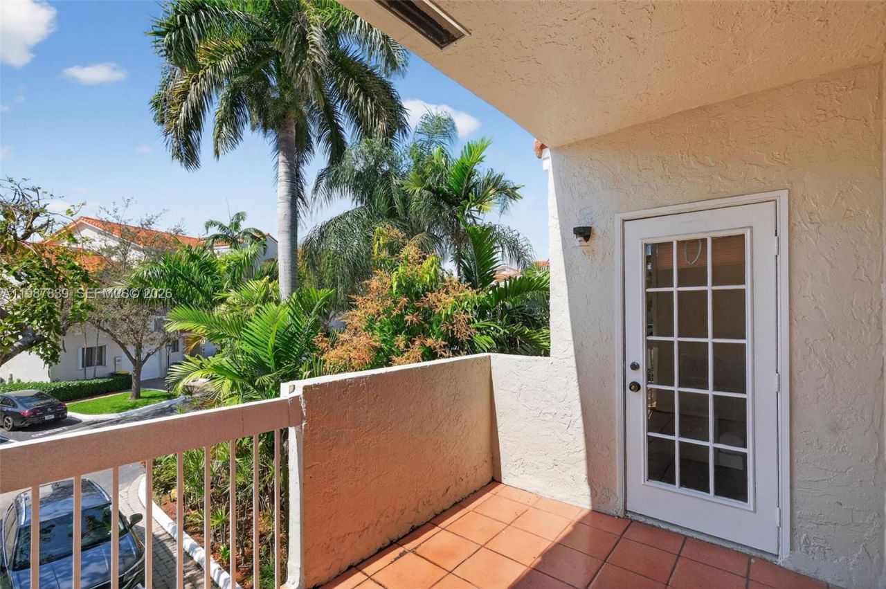 21391 Marina Cove Circle, Unit K11, Aventura, FL 33180 Photo