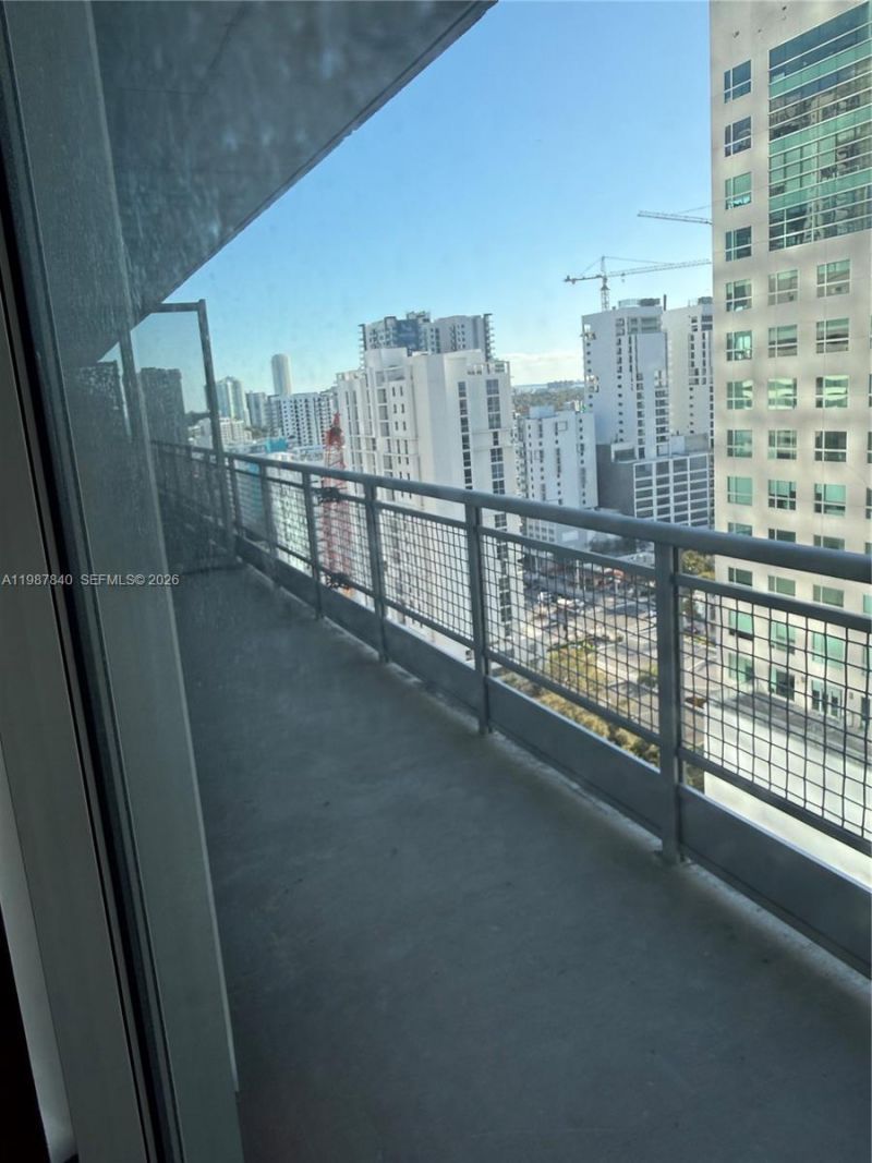 690 SW 1st Ct, Unit 2330, Miami, FL 33130 Photo