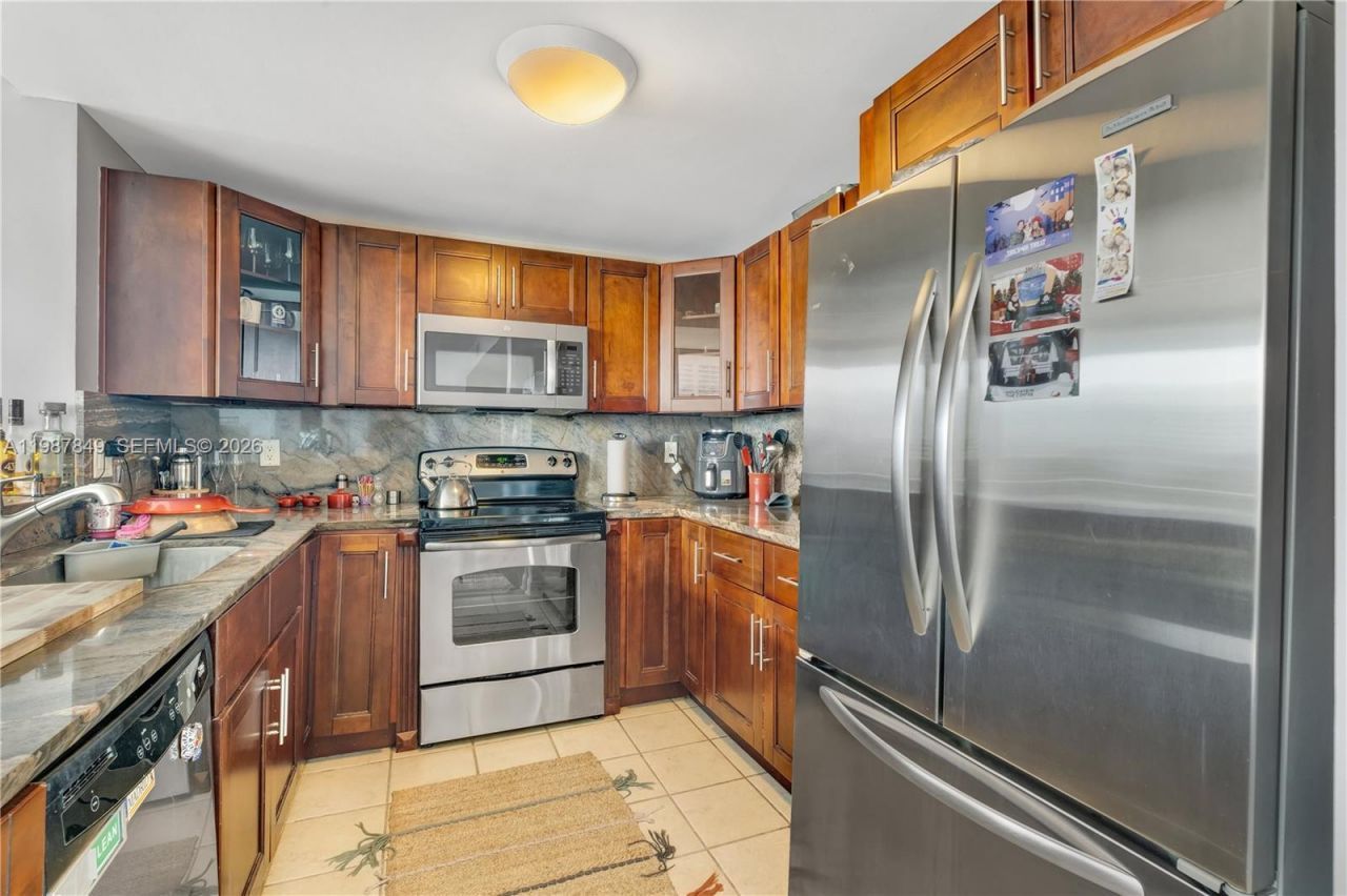 1250 S Miami Ave , Unit 2802, Miami, FL 33130 Photo