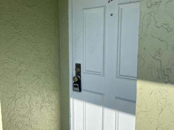 1141 Calamondin Terrace, Unit 203, Delray Beach, FL 33445