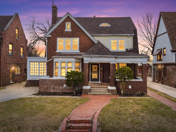 561 E Grand Boulevard, Detroit, MI 48207