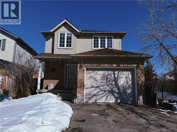 360 PASTERN Street, Waterloo, ON N2K4E1