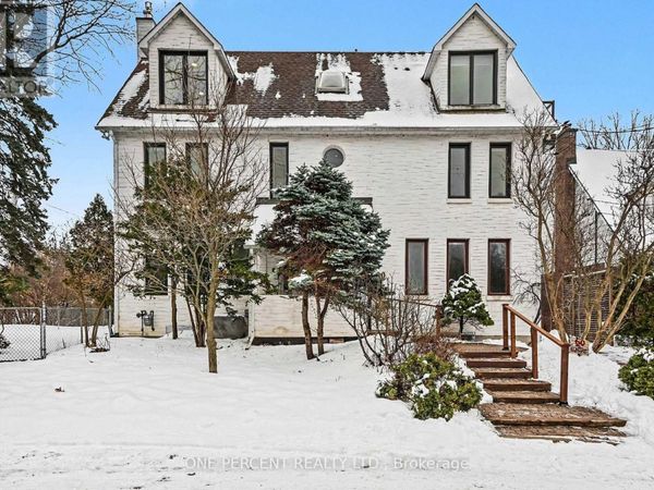 60 Pontiac Street, Ottawa, ON K1Y2K1