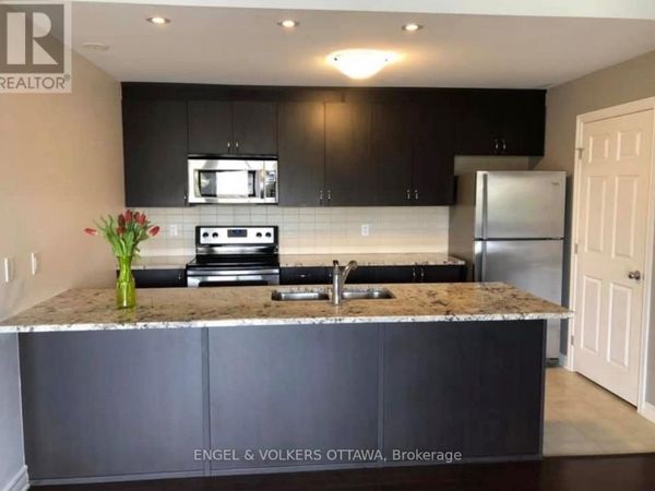 139 Harthill Way, Unit C, Ottawa, ON K2J5V1