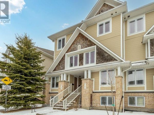 616 Chapman Mills Drive , Unit B, Ottawa, ON K2J3V2