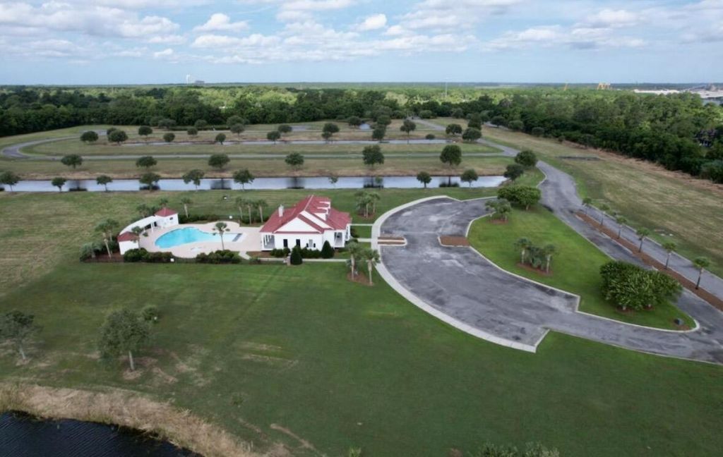 4 Cravens Street Photo 4