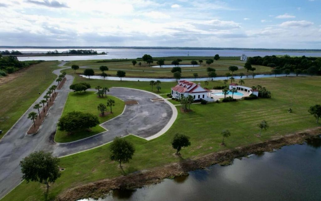 4 Cravens Street Photo 5