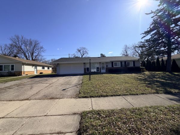 635 Morton Street , Hoffman Estates, IL 60169