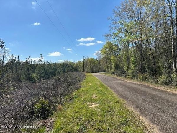 Austin Smith Road, Ruth, MS 39662