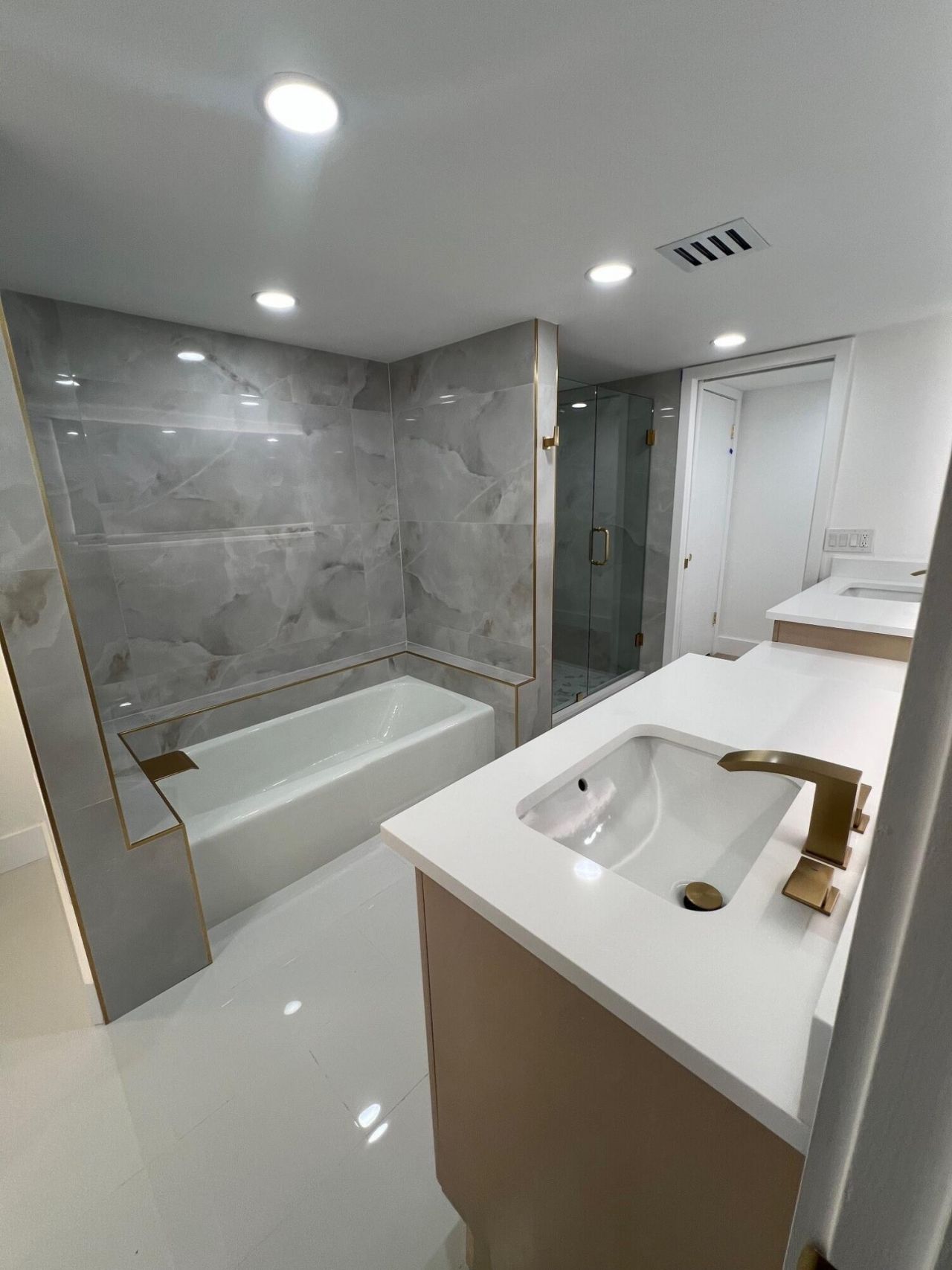 108 Lakeshore Drive, North Palm Beach, FL 33408 Photo