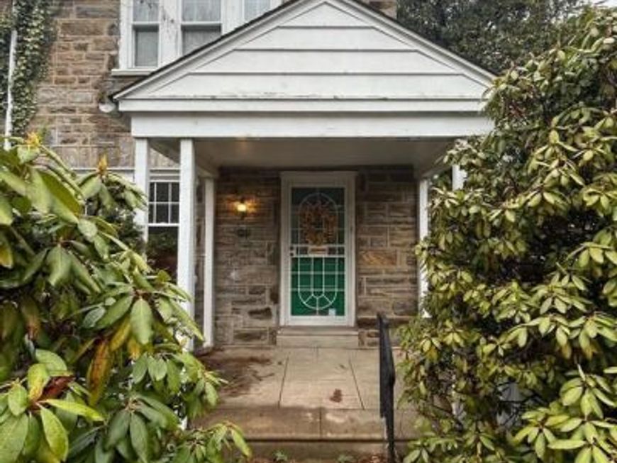 423 E Gorgas Lane, Philadelphia, PA 19119 Main Photo