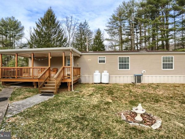 10 SPRUCE TREE LANE, LANDISBURG, PA 17040