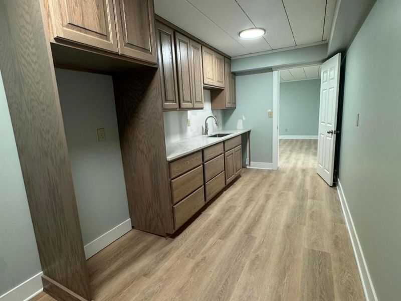 130 W Main Street , Newark, OH 43055 Photo 7