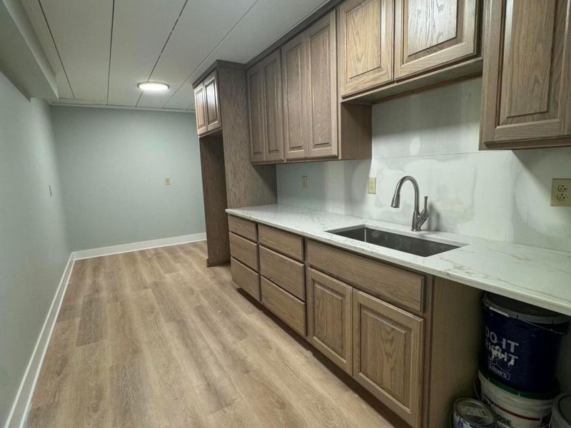 130 W Main Street , Newark, OH 43055 Photo 8