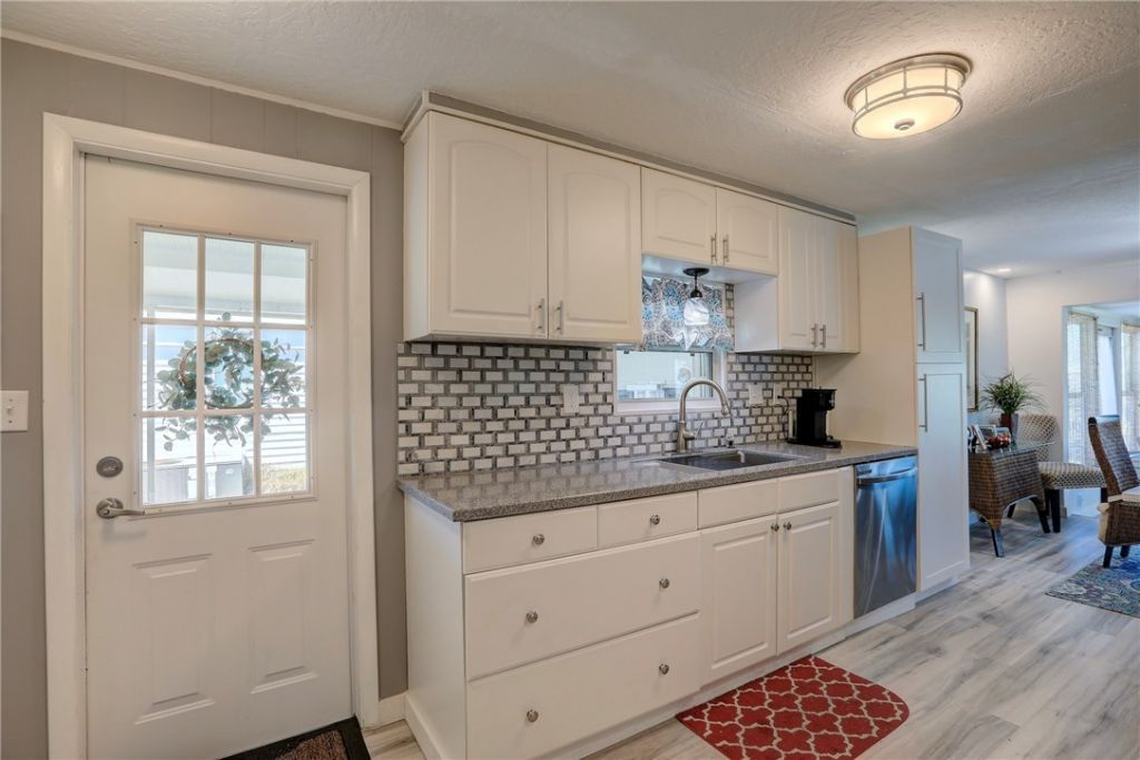 1142 Barefoot Circle, Barefoot Bay, FL 32976 Photo