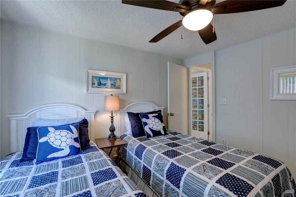 1142 Barefoot Circle, Barefoot Bay, FL 32976 Photo