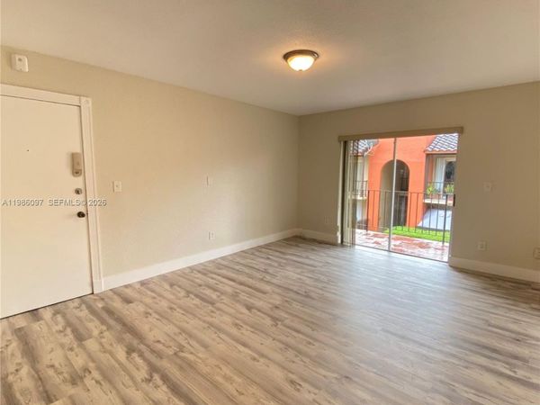 10794 N Kendall Dr , Unit B10, Miami, FL 33176