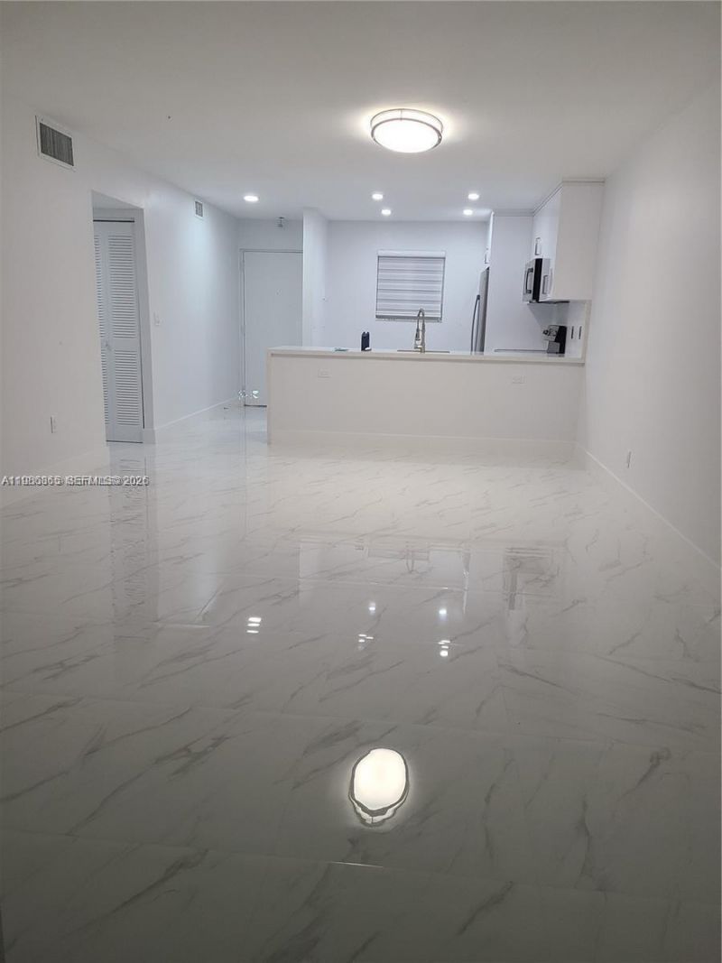 7703 Camino Real, Unit A-308, Miami, FL 33143 Photo