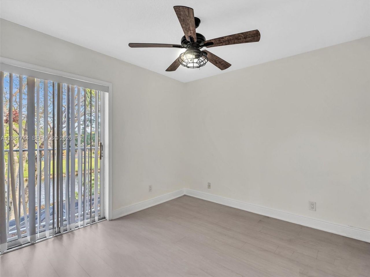 11407 Lakeview Dr , Unit 4-A, Coral Springs, FL 33071 Photo