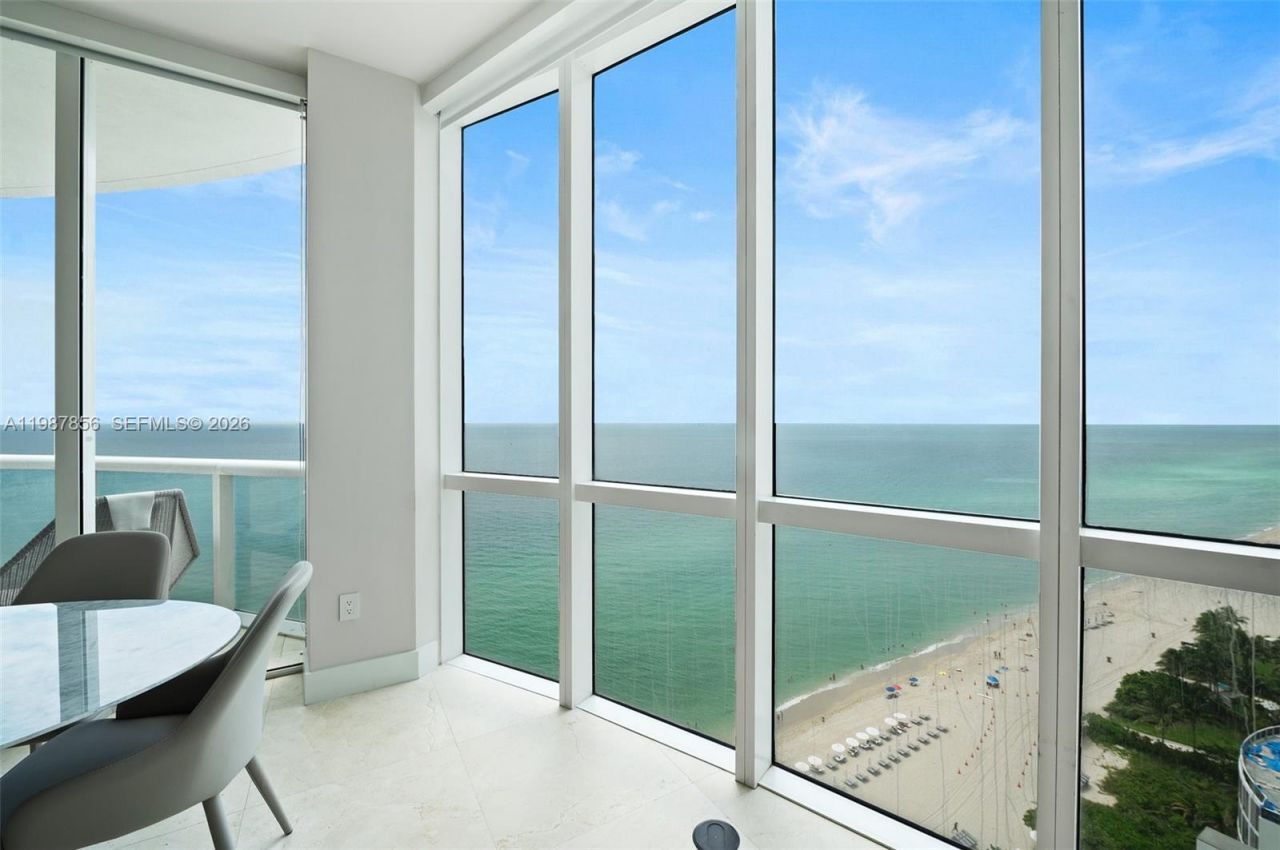 15901 Collins Ave , Unit 1801, Sunny Isles Beach, FL 33160 Photo