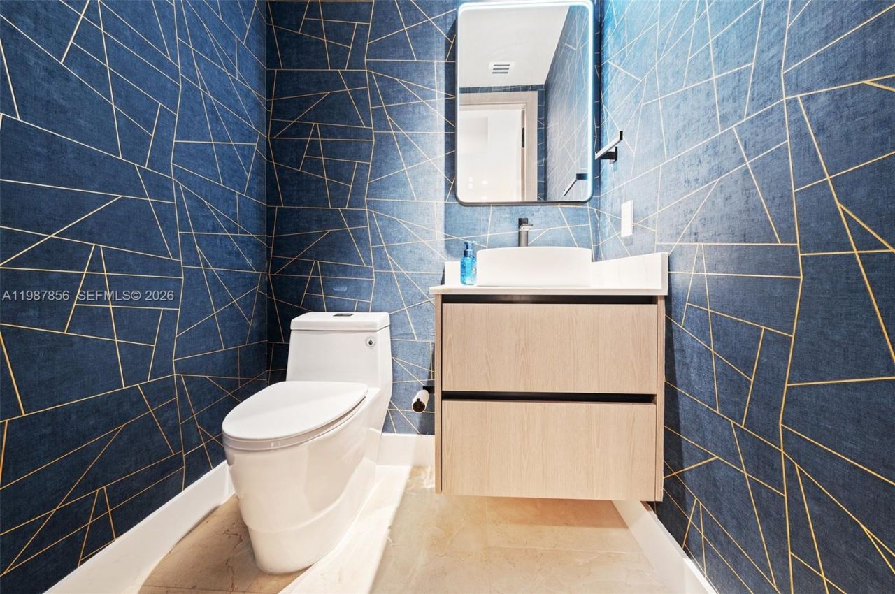 15901 Collins Ave , Unit 1801, Sunny Isles Beach, FL 33160 Photo