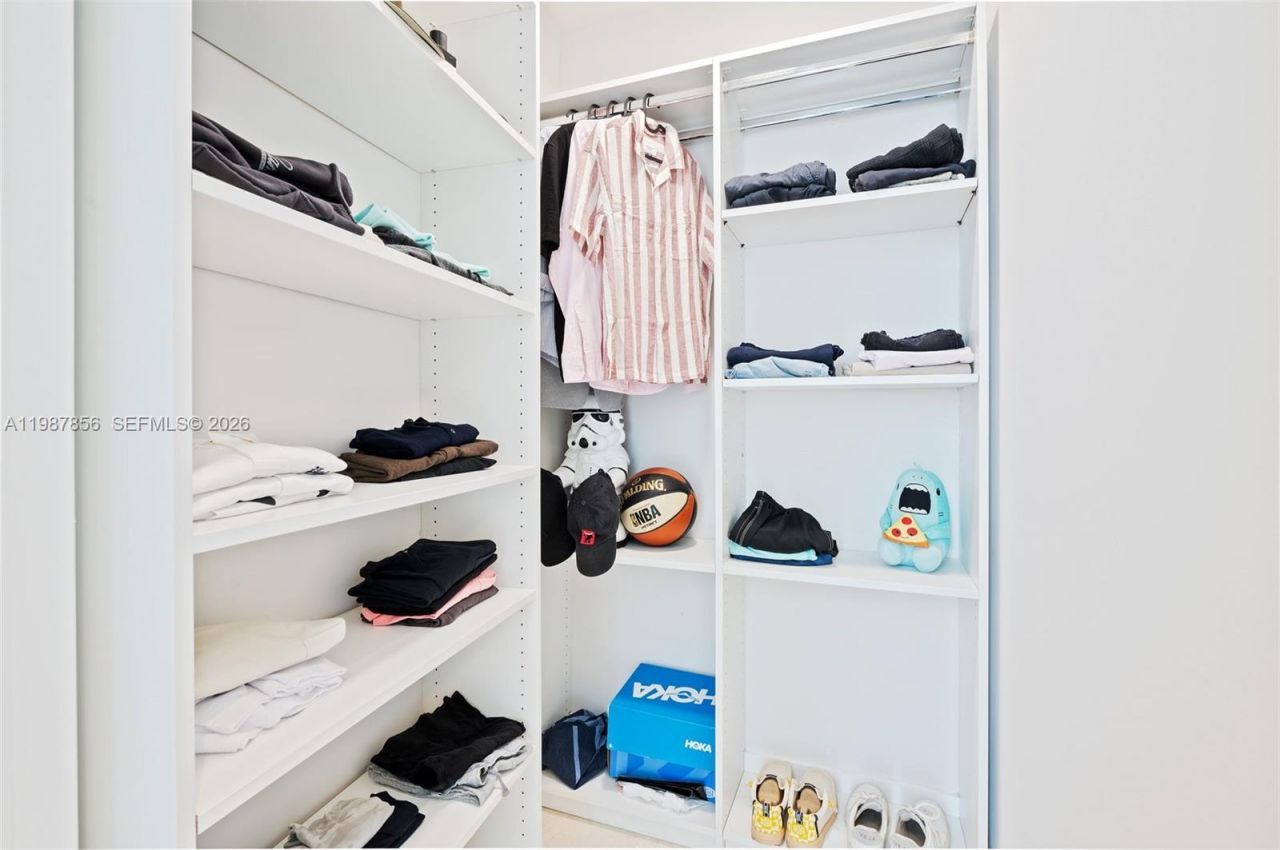 15901 Collins Ave , Unit 1801, Sunny Isles Beach, FL 33160 Photo