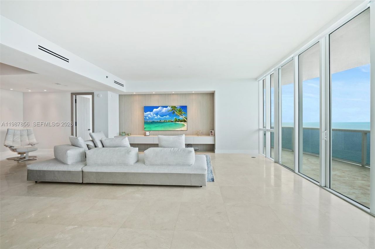 15901 Collins Ave , Unit 1801, Sunny Isles Beach, FL 33160 Photo